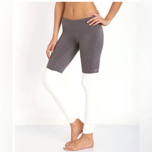 New Alo Yoga Goddess Ribbed Legging - Stormy/NaturalSize: Small - Picture 3 of 8